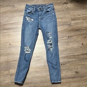 American Eagle Outfitters Next Level Stretch Blue Distressed JeggingJeans